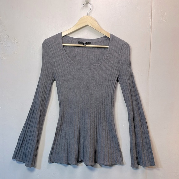 Cyrus Sweaters - CYRUS Fitted Round Neck Flair Bottom Bell Sleeve Grey Flirty Sweater  -S- #0024